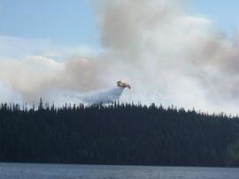 Vue du lac Gilman, feu forêt de Chibougamau, 3 juin 2005