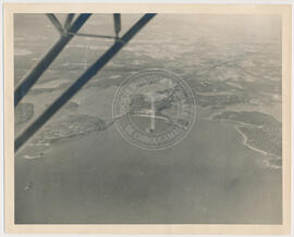 Vue du poste de traite de la Compagnie de la Baie d’Hudson de Nichicun, 1941 ou 1942.