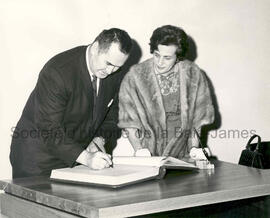 Louis Gonzague Langlois, directeur des mines et Louise Godbout