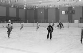 Partie de ballon-balai aux finales des Jeux du Québec à Chapais