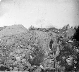 Travaux de prospection minière, île Portage
