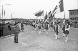 Groupe de personnes pour les courses de canots et activités ayant eu lieu à Lebel-sur-Quévillon