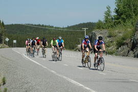 Groupe de cyclistes à Chibougamau