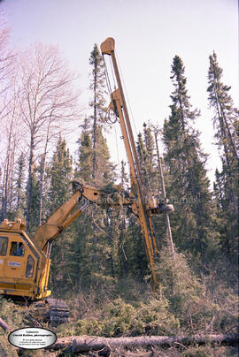 Machinerie à l’extérieur de l’usine Domtar à Lebel-sur-Quévillon