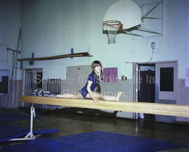 1 gymnaste à la poutre à Lebel-sur-Quévillon