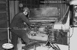 Mécanicien au garage Woodlands à Lebel-sur-Quévillon