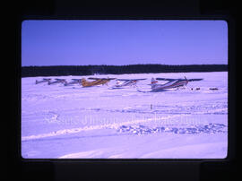 Avions Beaver et Otter à la base d’aviation Fecteau de lac Caché.