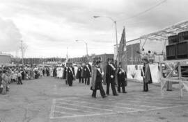 Parade des chevaliers de colomb lors de la fête du 15e de Lebel-sur-Quévillon
