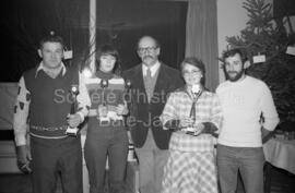 Groupe de personnes à la soirée du festival de l’orignal [de Val-d’Or?]