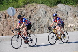 Groupe de cyclistes à Chibougamau