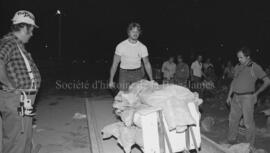 Groupe de personnes pour une activité lors du festival de bûcheron à Lebel-sur-Quévillon