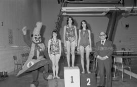 Podium des nageuses aux finales des Jeux du Québec à Chapais