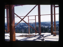 Station radar du mont Bourbeau en construction