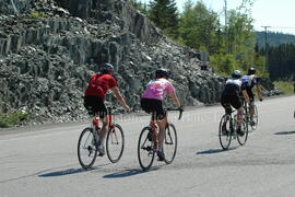 Groupe de cyclistes à Chibougamau