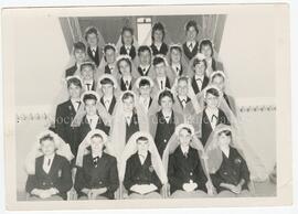 Communion solennelle d'une classe de jeunes filles