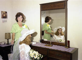 Ginette Dumont et une femme à leur mariage à Lebel-sur-Quévillon