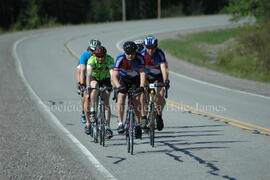 Groupe de cyclistes à Chibougamau