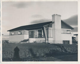 Maison familiale des Fecteau, Rimouski 1957.