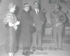 Mme Onésime Gagnon, Onésime Gagnon; lieutenant gouverneur du Canada, Godefroy de Billy et l’aide ...
