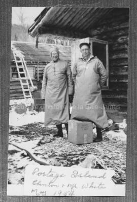 M. Clinton et M. White à Portage Island en mai 1954.