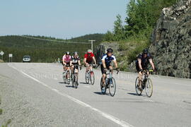 Groupe de cyclistes à Chibougamau