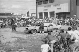 Exercice de désincarcération par les pompiers lors de la fête du 15e de Lebel-sur-Quévillon