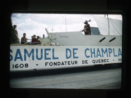 Parade de la St-Jean Baptiste sur la rue principale. Char allégorique Samuel de Champlain