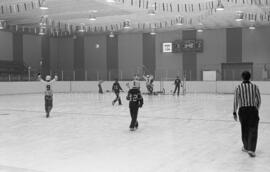 Partie de ballon-balai aux finales des Jeux du Québec à Chapais