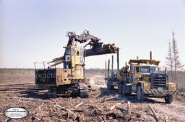 Machinerie à l’extérieur de l’usine Domtar à Lebel-sur-Quévillon
