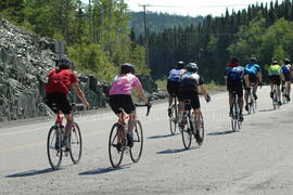 Groupe de cyclistes à Chibougamau