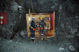 Deux hommes à Corner Bay