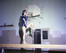 1 gymnaste à la poutre à Lebel-sur-Quévillon