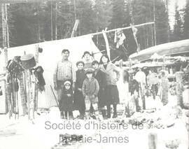 Famille de Tommy Charles au lac Nicabau