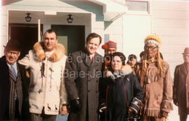 Visite de Jean Chrétien, ministre des Affaires Indiennes et Max Gros-Louis à Lebel-sur-Quévillon