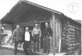 Campement du gardien du lac Bourbeau.
