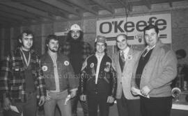 Groupe de personnes lors d’un festival de bûcheron à Lebel-sur-Quévillon