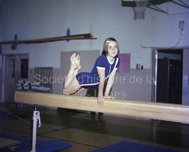 1 gymnaste à la poutre à Lebel-sur-Quévillon