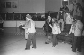 Groupe de personnes aux finales des Jeux de Québec à Chapais