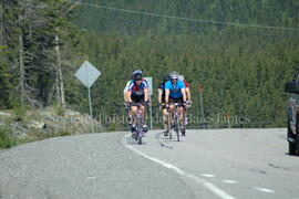 Groupe de cyclistes à Chibougamau