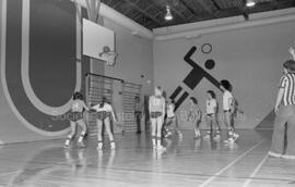 Partie de basket-ball aux finales des Jeux du Québec à Chapais