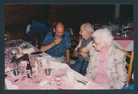 Chuck Krause, Stan Malouf et Eileen Stevenson