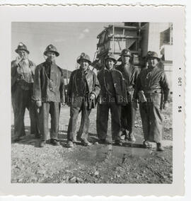 Groupe de mineurs à Chibougamau