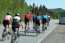 Groupe de cyclistes à Chibougamau