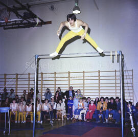Spectacle de gymnastique prenant place à l’École Boréale
