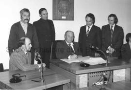 Signature de contrat entre les Chevaliers de Colomb et la Ville de Chibougamau.