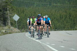 Groupe de cyclistes à Chibougamau