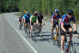 Groupe de cyclistes à Chibougamau