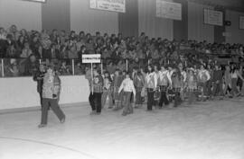 Parade dans l’aréna aux finales des Jeux du Québec à Chapais
