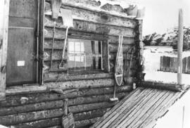 Ancien camp minier au pied du mont Bourbeau