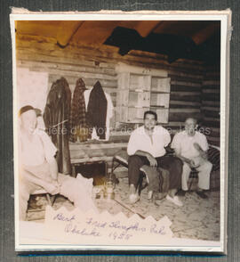 Bert (1e) et Fred Slaugh (2e) à la mine Obalski en 1958.